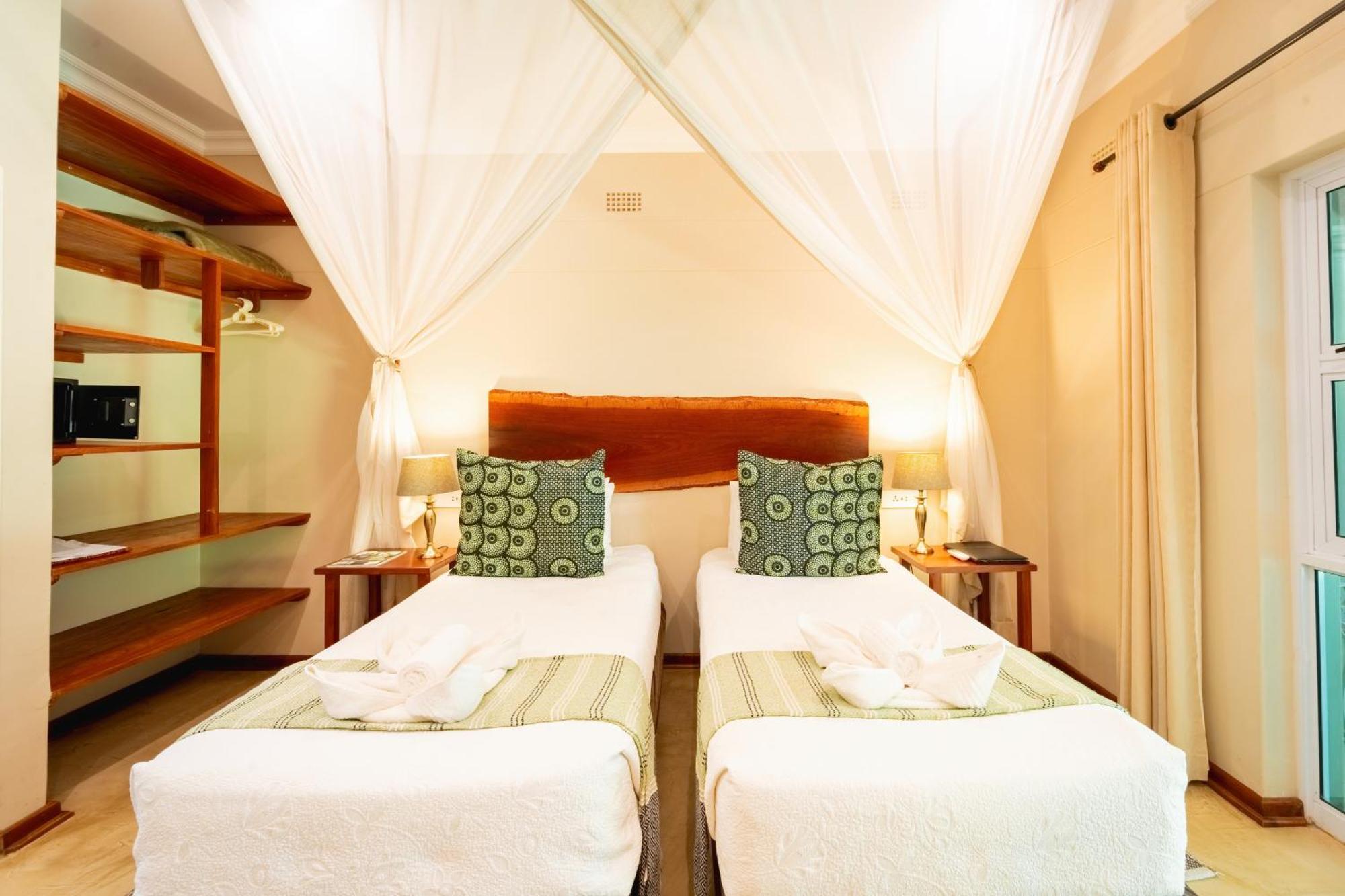 Bayete Guest Lodge Victoria Falls Exteriör bild
