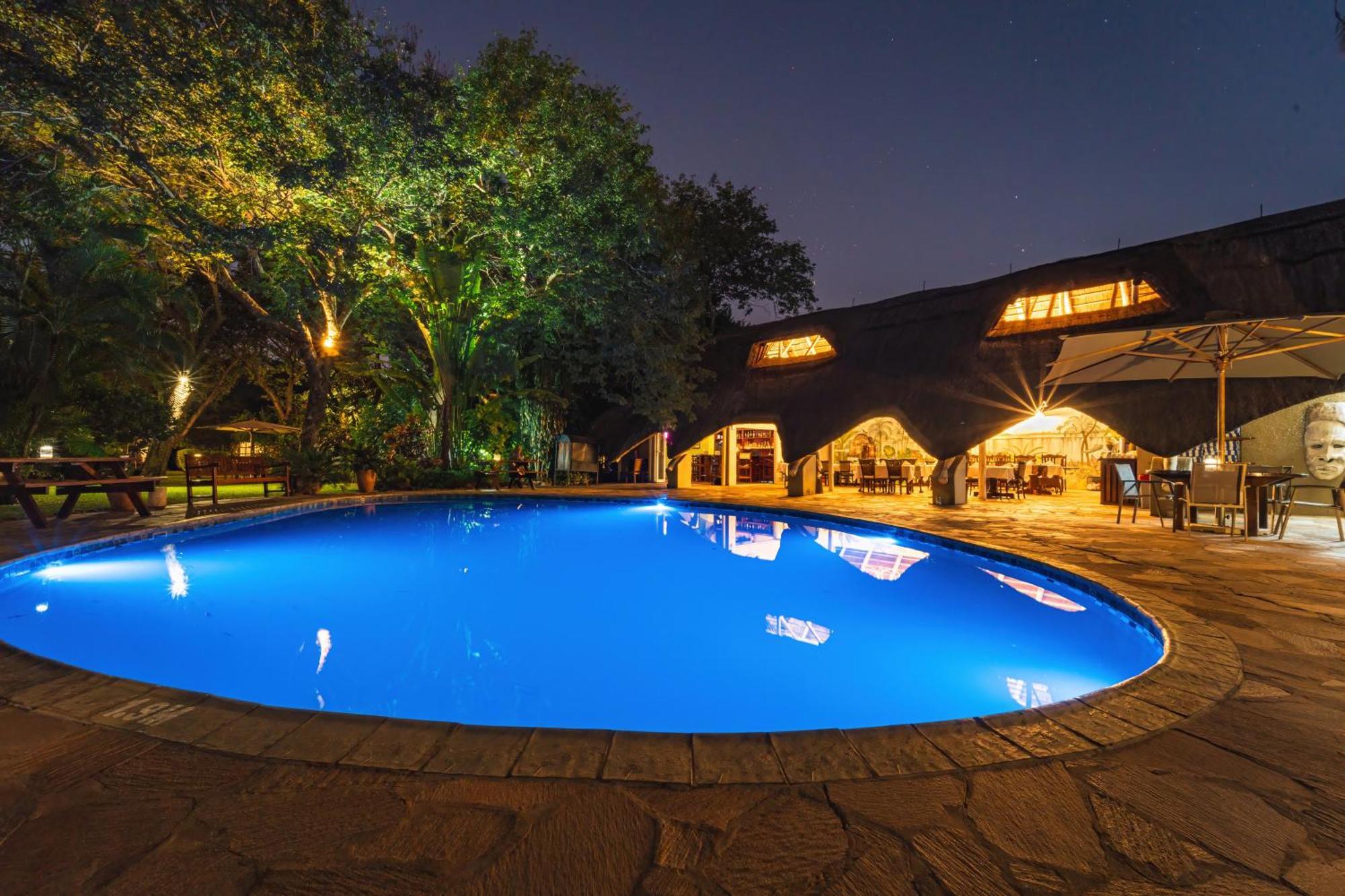Bayete Guest Lodge Victoria Falls Exteriör bild