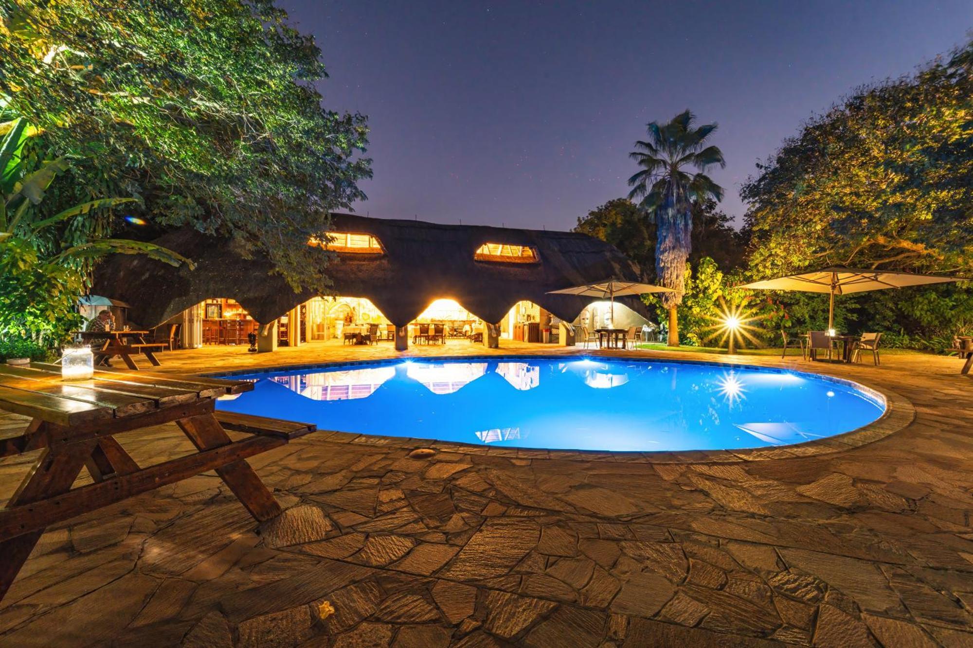 Bayete Guest Lodge Victoria Falls Exteriör bild